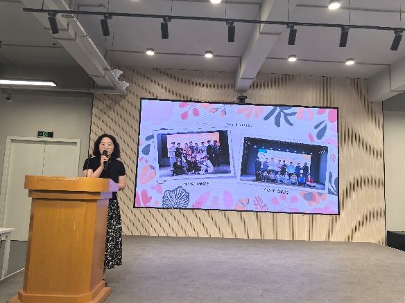 F2514A01E6798763FA53E53B924_48C2B1B5_C228