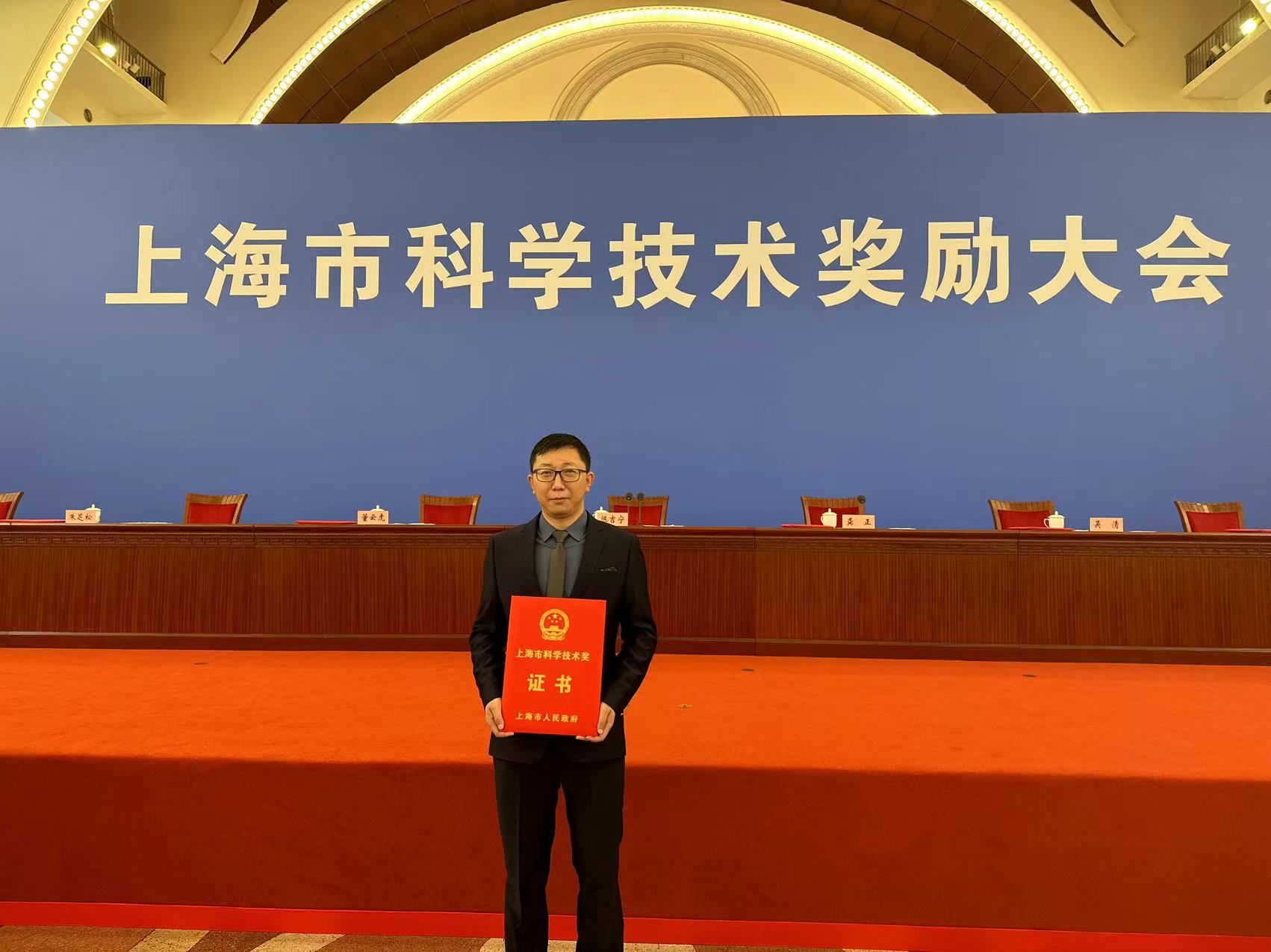 E7C61D6F5556D29AC714B428C7C_5A01C1D7_2D1D1