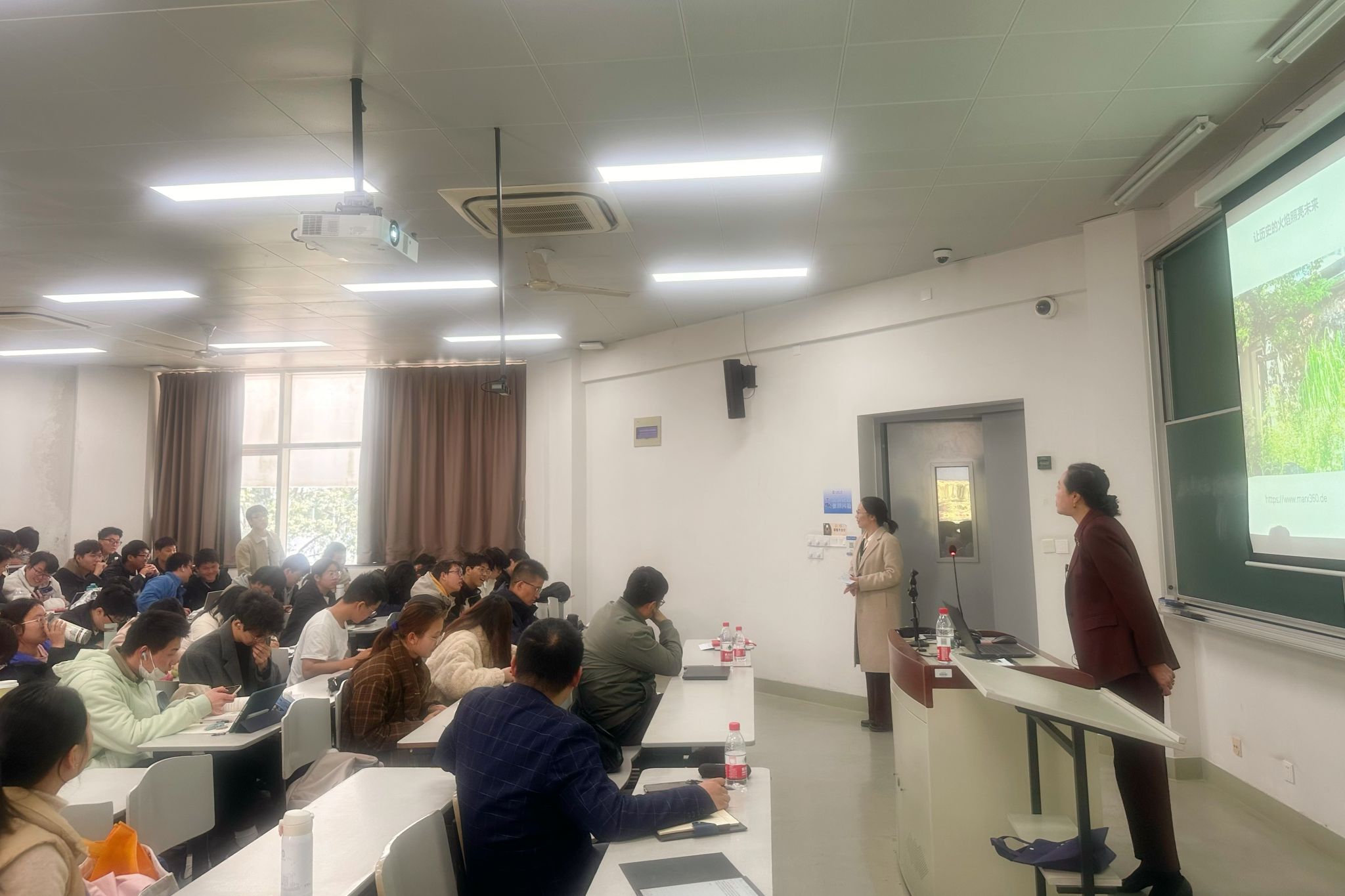 33195A12667DD2EC4DD09E394C7_BECF325B_3E645